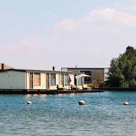 شقة فندقية Floatel - De Schans Alphen *