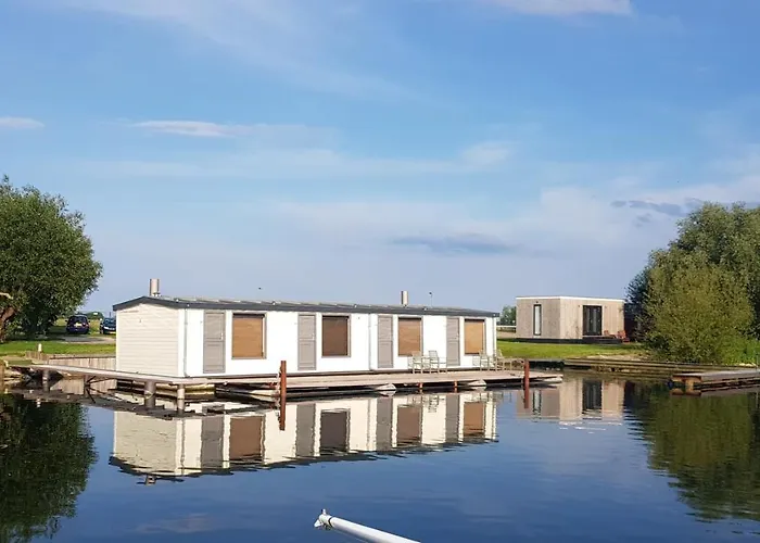 Floatel - De Schans Alphen Aparthotel 3*