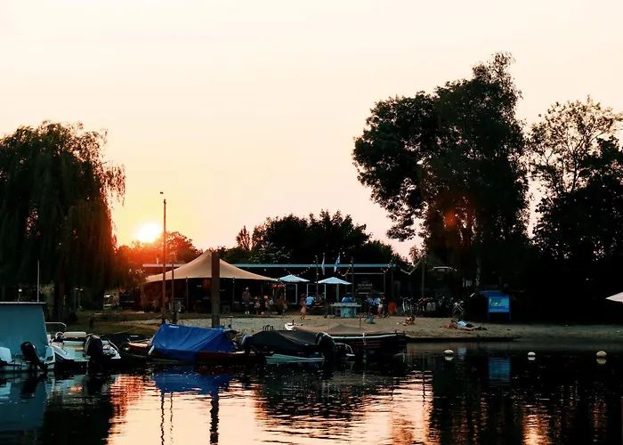 Floatel - De Schans Alphen Apartahotel