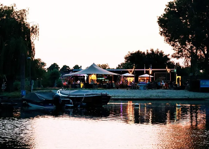 Floatel - De Schans Alphen Apartahotel