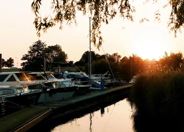 Aparthotel Floatel - De Schans Alphen Benedeneind
