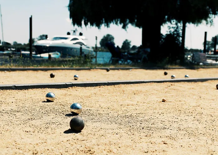 Floatel - De Schans Alphen Apartahotel