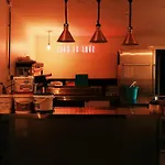 Floatel - De Schans Alphen 公寓式酒店
